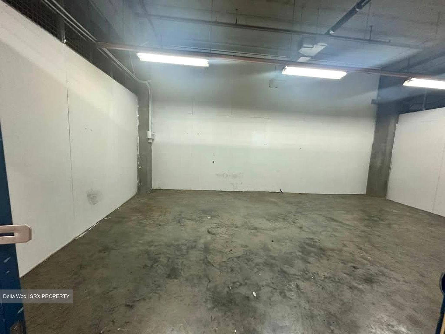 Imm Building (D22), Warehouse #571672551